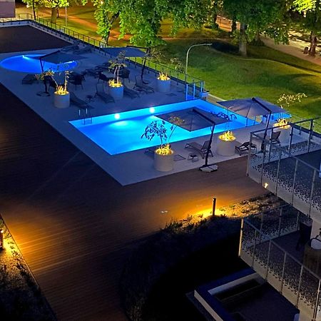 Apartamenty Navigator- Nadmorskie Tarasy Port Kolobrzeg Exterior photo