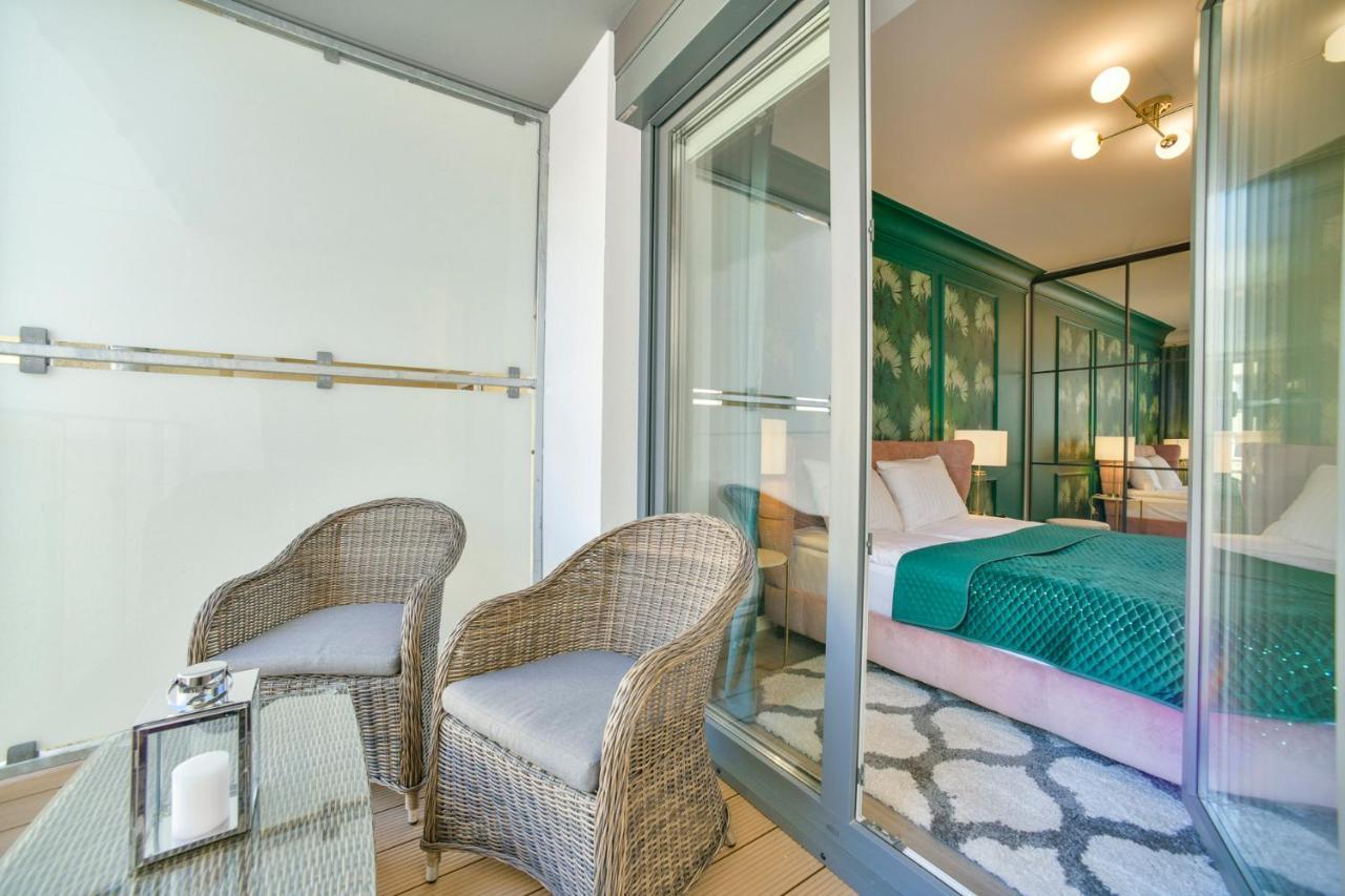 Apartamenty Navigator- Nadmorskie Tarasy Port Kolobrzeg Exterior photo