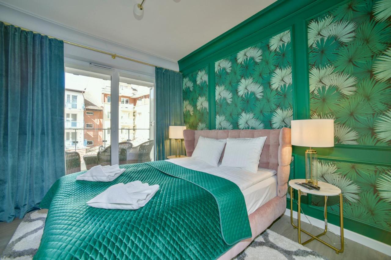 Apartamenty Navigator- Nadmorskie Tarasy Port Kolobrzeg Exterior photo